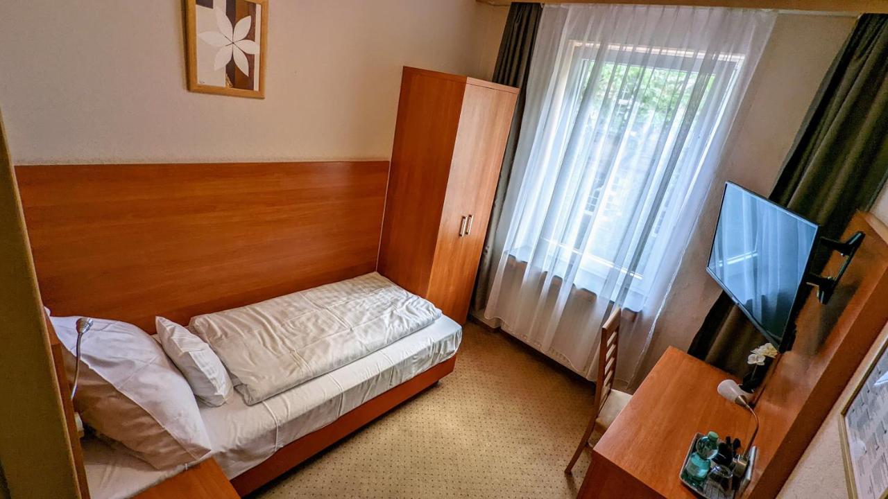 Hotel Am Rathaus Kassel Exteriör bild