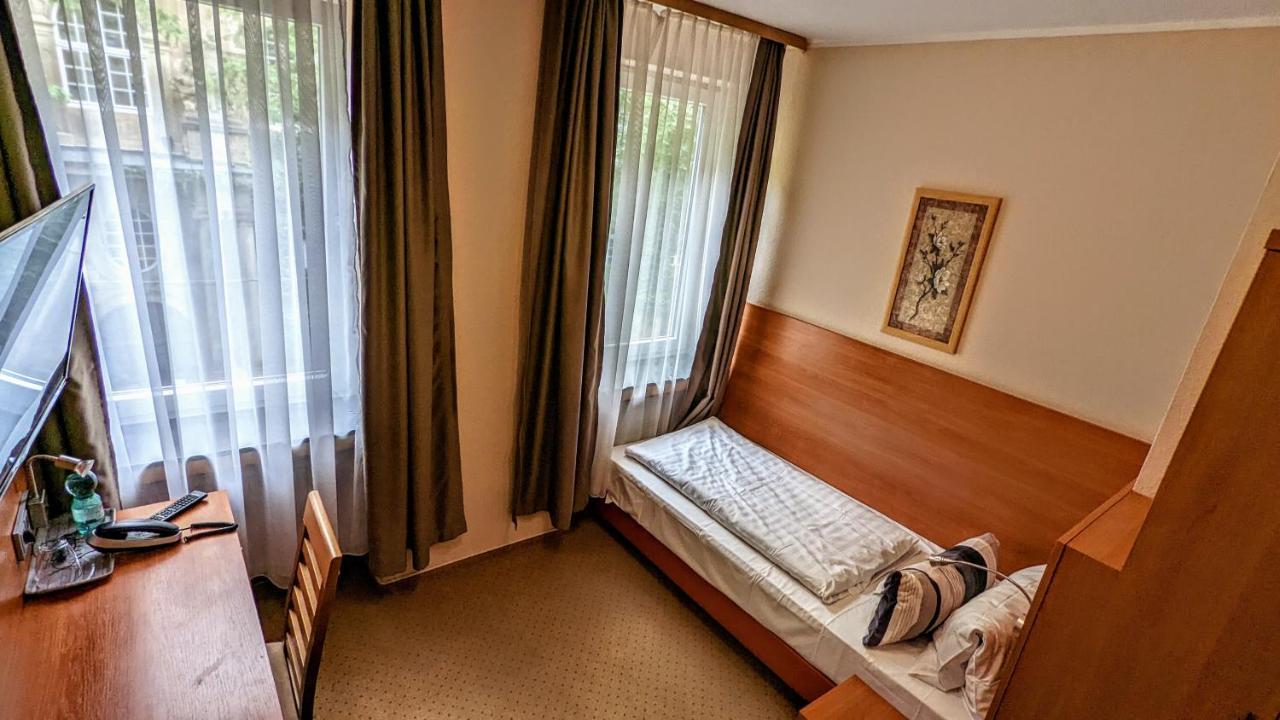 Hotel Am Rathaus Kassel Exteriör bild